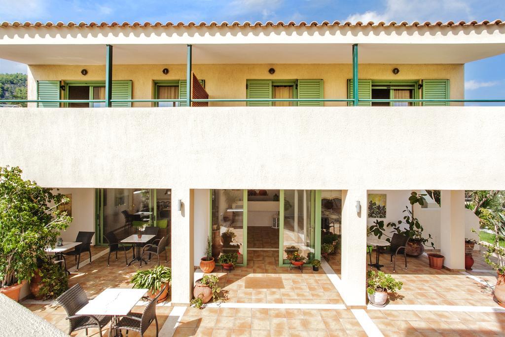 Hotel Dafni Skiathos Town Exterior photo