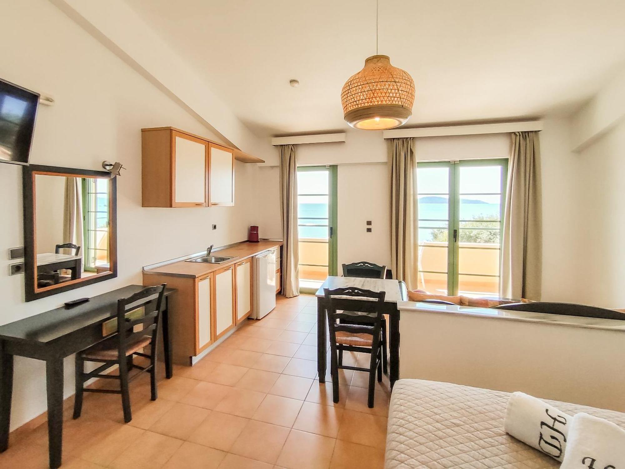 Hotel Dafni Skiathos Town Exterior photo