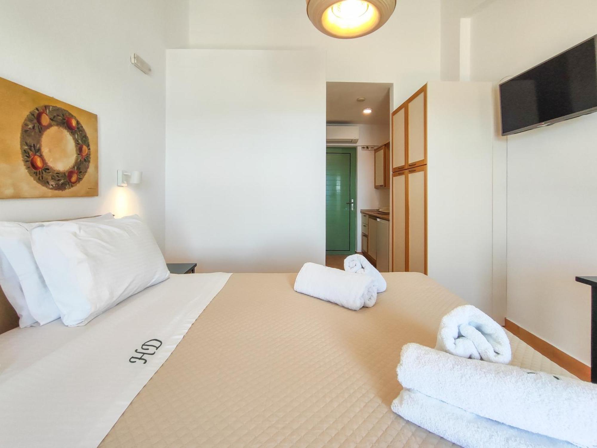 Hotel Dafni Skiathos Town Exterior photo